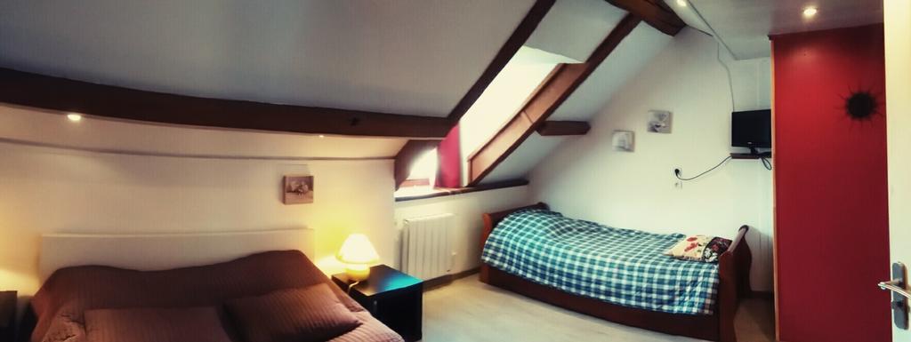 Datcha Bourguignonne, Chambres & Gite Maconge Zimmer foto