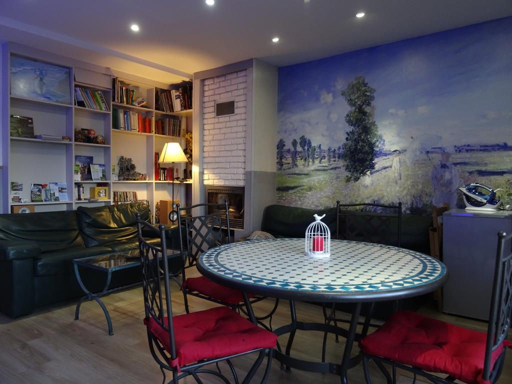 Datcha Bourguignonne, Chambres & Gite Maconge Exterior foto