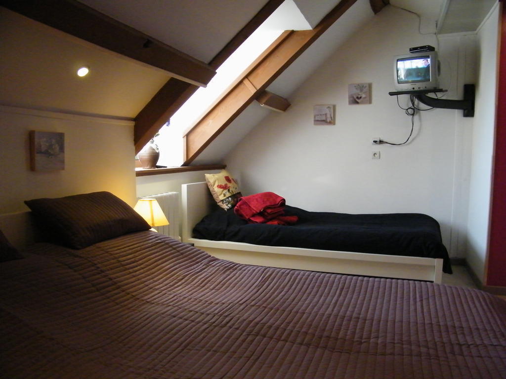 Datcha Bourguignonne, Chambres & Gite Maconge Zimmer foto